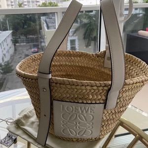 Auth LOEWE Basket Small Natural White Palm Leaf Leather Tote Bag.